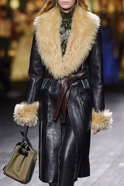 Look 68